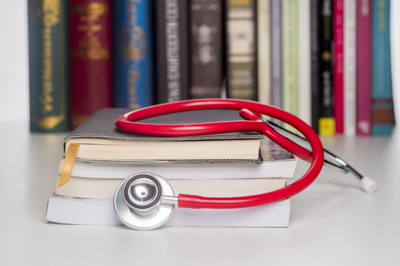 Administração Clínica: 5 livros que todo profissional de medicina deveria ler