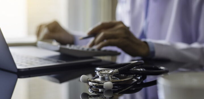Faturamento de contas médicas: dicas para melhorar a gestão da sua clínica 