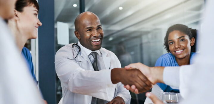 Benefícios dos convênios e parcerias para clínicas médicas 