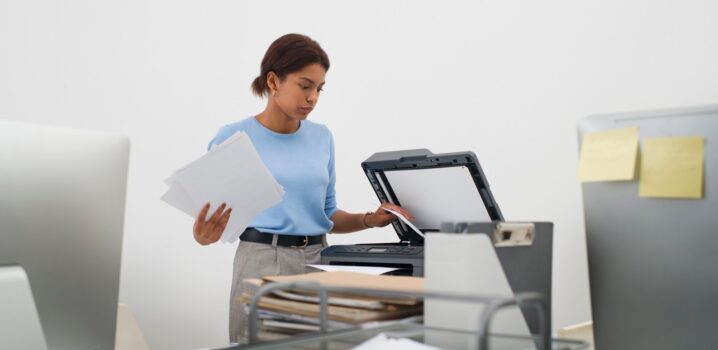 Gestão de documentos na clínica: por que sua organização ainda não funciona? 