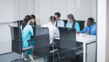 Gestão de processos na clínica: como evitar gargalos com alocação inteligente de recursos 