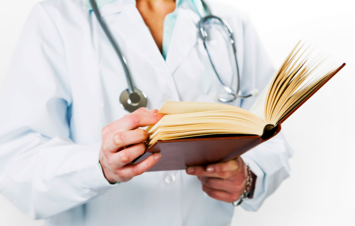 5 dicas de livros para auxiliar no seu plantão médico