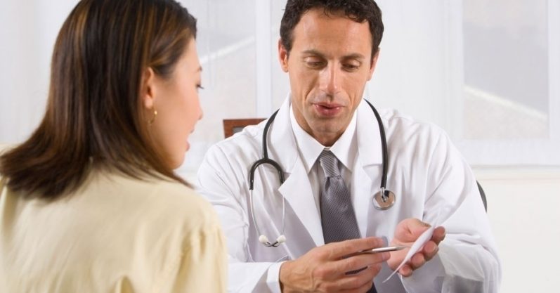 Como médicos podem quebrar o tabu feminino em consultas ginecológicas