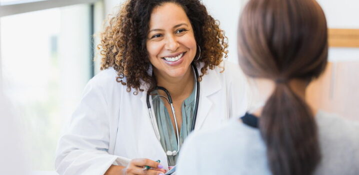 Especialidades médicas que clínicas populares podem oferecer aos pacientes 