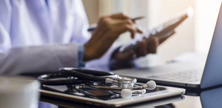 Começando a clínica: como fica a contabilidade das consultas?