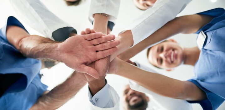 Equipe multidisciplinar de saúde: o que muda na gestão quando a clínica atua de forma integrada