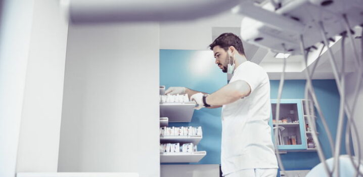 Controle de estoque odontológico: o que é, como fazer e quais suas vantagens