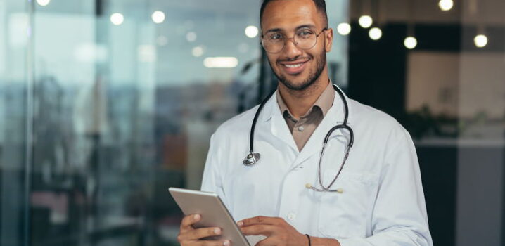 Tudo que você precisa saber sobre como escolher um sistema para clínica médica