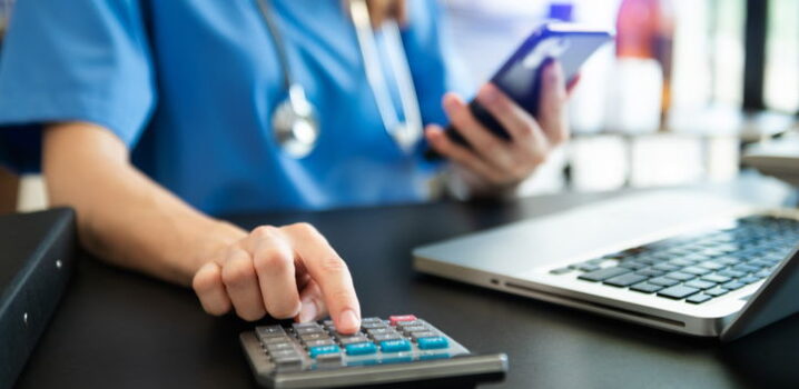 Como fazer a precificação de serviços médicos 