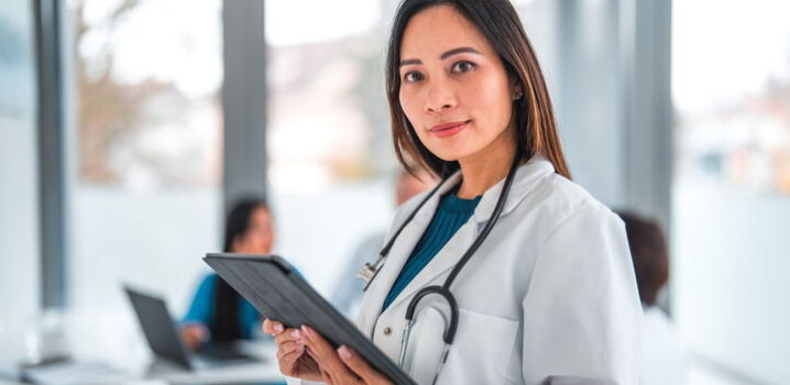Tipos de anamnese dermatológica e como aplicar 