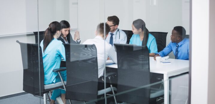 Gestão de processos na clínica: como evitar gargalos com alocação inteligente de recursos