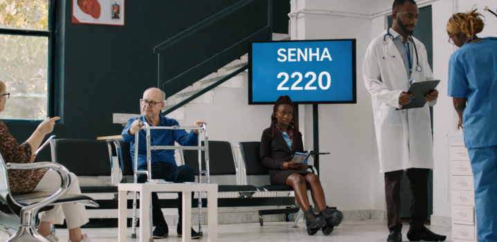 Funcionalidades de um sistema de senha para clínica integrado à gestão