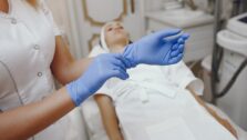 Como garantir a vantagem competitiva em uma clínica de estética? 